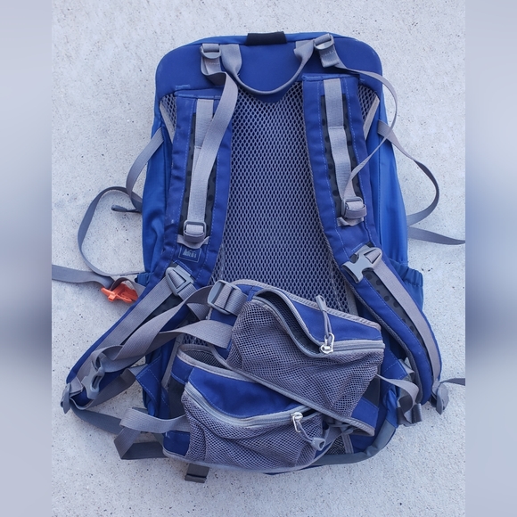 REI Bags Rei Venturi 3 Hiking Daypack Backpack Poshmark